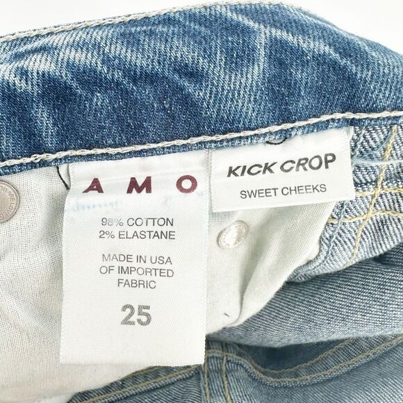 AMO Kick Crop Jean Frayed Raw Hem Distressed Light Wash Sweet Cheeks Women's 25 - Picture 8 of 9